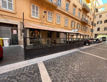 Vista - Locale commerciale in Affitto in Via Enrico Toti a Civitavecchia