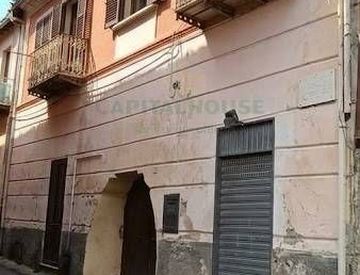 Vista - Casa indipendente in Vendita in Viella dei Ricciardi a Caserta