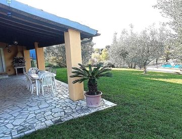 Facciata - Villa in Vendita in Via della Pace a Campagnatico