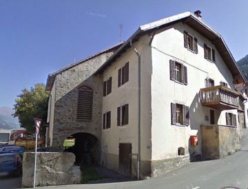 Foto 1 di 12 - Casa indipendente in Vendita in Piazza Goas 9 a Lasa