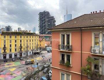 Trilocale in Vendita in Via Pietro Borsieri 25 a Milano 100mq