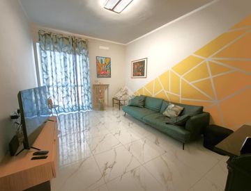 Soggiorno - Trilocale in Vendita in Corso Taranto 62 a Torino