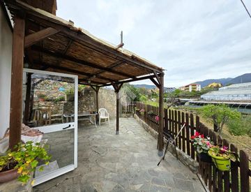 Terrazza - Villa in Vendita in Via Periane a Taggia