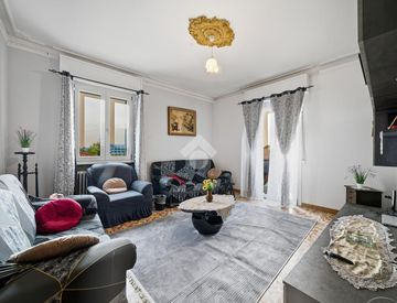 Soggiorno - Quadrilocale in Vendita in Via Giovanni Battista Lulli a Reggio Emilia