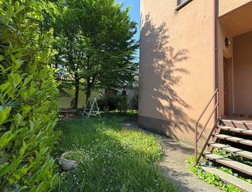 Giardino - Appartamento in Vendita in Via Pietro Mascagni a Desio