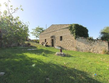 Foto 1 di 11 - Rustico, casale in Vendita in zona Centro a Ragusa