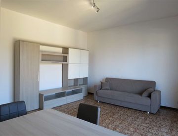 Soggiorno - Trilocale in Affitto in Via Claudio Monteverdi 4 a Cantù