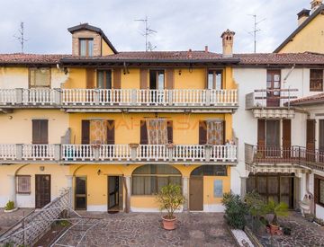 Facciata - Casa indipendente in Vendita in Via Marieni 13 a Palosco