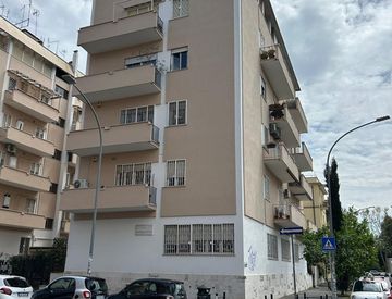 Vista - Trilocale in Vendita in Via Macedonio Melloni a Roma