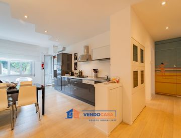 Cucina - Trilocale in Vendita in Piazzale Piemonte 16 a Albissola Marina
