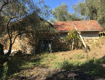 Foto 1 di 19 - Rustico, casale in Vendita in Località villarel a Apricale