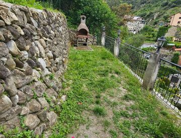 Giardino - Quadrilocale in Vendita in zona Torri a Ventimiglia