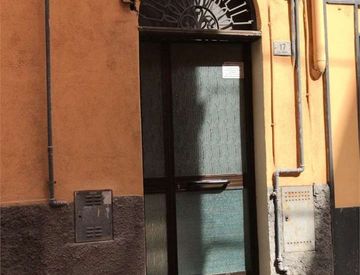 Foto 1 di 28 - Bilocale in Vendita in Via Giovanni Amendola 17 a Imperia
