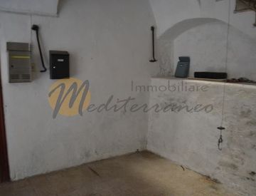 Sala - Quadrilocale in Vendita in Via San Michele a Dolceacqua