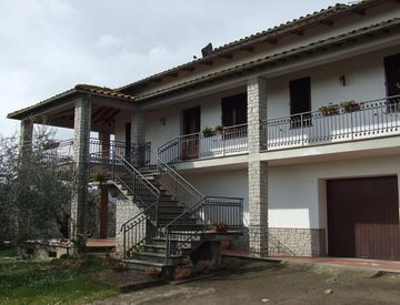 Foto 1 di 4 - Villa in Vendita in Via Serraglio a Sinalunga