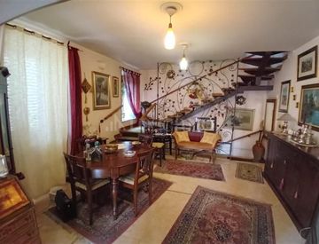 Soggiorno - Casa indipendente in Vendita in Via Francesco Fiorentino a Catanzaro