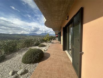 Terrazza - Villa in Vendita in Via Sant'Angelo 5 a Bellante