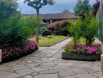 Giardino - Casa indipendente in Vendita in Via Avvocato Pietro Castino 25 a Prarolo