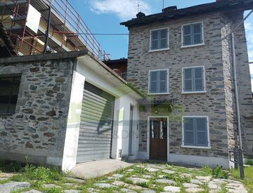 Foto 1 di 15 - Casa indipendente in Vendita in Strada Provinciale 299 a Scopa