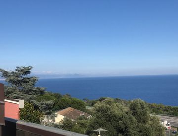 Vista - Attico, mansarda in Vendita in Via Agave a Varazze