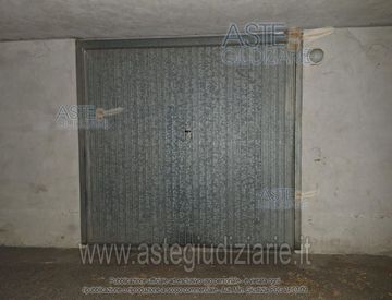 Foto 1 di 16 - Box/posto auto in Vendita in Via Tabano 25 a Jesi