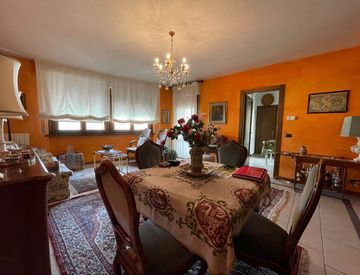 Soggiorno - Attico, mansarda in Vendita in Via Enrico Magnani a Montecatini-Terme
