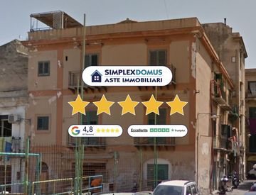 Foto 1 di 33 - Appartamento in Vendita in Via della Cera a Palermo