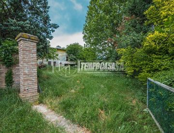 Giardino - Rustico, casale in Vendita in Via Soardina a San Pietro in Casale