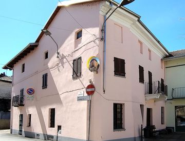 Foto 1 di 4 - Casa indipendente in Vendita in Via Umberto I a San Giacomo Vercellese
