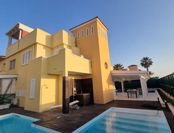 Foto 1 di 20 - Villa in Vendita in Strada Comunale Canna Fresca a Margherita di Savoia