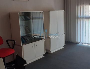 Foto 1 di 8 - Locale commerciale in Vendita in Via Giuseppe Pietri 14 a Massa