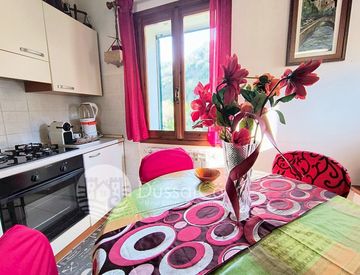 Camera da letto - Bilocale in Vendita in Via Roma a Dolceacqua