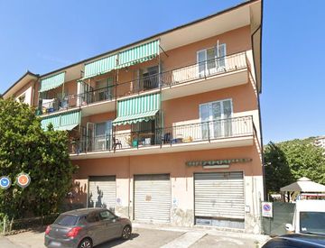 Foto 1 di 14 - Attico, mansarda in Vendita in Via Argine Sinistro Goffredo Alterisio 150 a Imperia