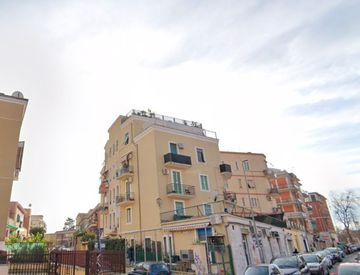 Casa Indipendente in Vendita in Via Dante Alighieri 2 a Reggio