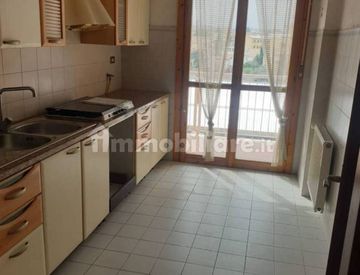 Cucina - Trilocale in Vendita in Via Lago di Misurina 16 a Tivoli