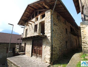Facciata - Rustico, casale in Vendita in Località Cicona 15 a Canal San Bovo