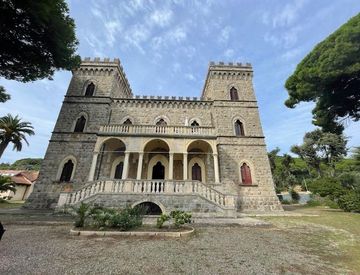 Facciata - Trilocale in Vendita in Circonvallazione Faleria a Rio