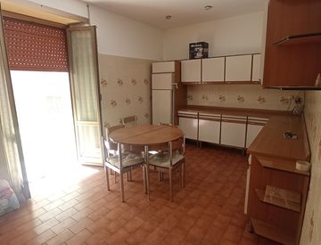 Cucina - Bilocale in Vendita in Via Acquaregna 34 a Tivoli