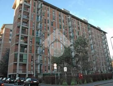 Vista - Trilocale in Vendita in Via Luigi Chiarelli 2 a Milano