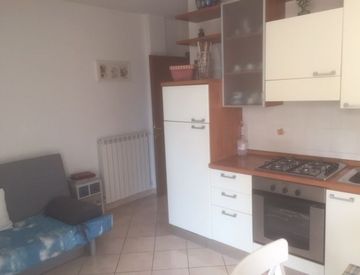 Cucina - Bilocale in Vendita in Strada Statale 1 a Riva Ligure