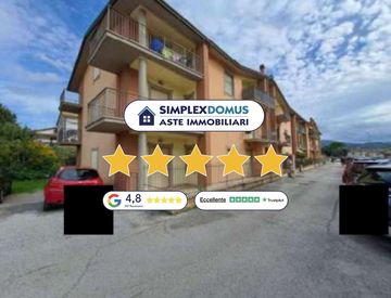 Foto 1 di 32 - Quadrilocale in Vendita in Via Giuseppe Rondoni a Umbertide