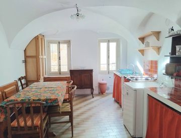 Soggiorno - Quadrilocale in Vendita in Via Castello 7 -24 a Perinaldo