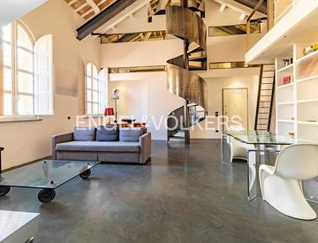 Soggiorno - Bilocale in Vendita in Via Mecenate a Roma