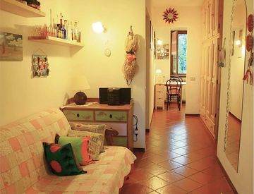 Camera da letto - Monolocale in Vendita in Via Patrone a Nebbiuno