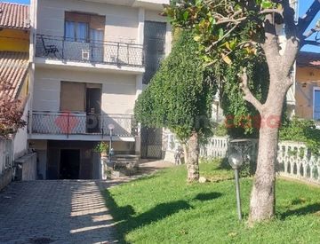 Giardino - Edificio in Vendita in Via Borletti a Piscina