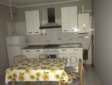 Cucina - Monolocale in Vendita in Corso Limone Piemonte 98 a Ventimiglia