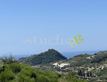 Foto 1 di 7 - Rustico, casale in Vendita in Strada Gardiora a Bordighera