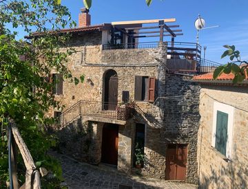 Facciata - Appartamento in Vendita in Strada Provinciale 15c a Pollica