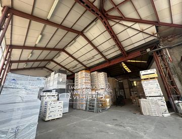 Foto 1 di 14 - Capannone in Vendita in Via Virgilio 200 a Viareggio