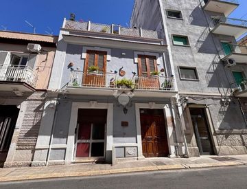 Vista - Trilocale in Vendita in Via dei Mille 186 a Bari